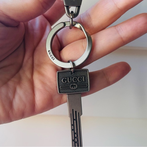 Gucci Keychain - Picture 8 of 9